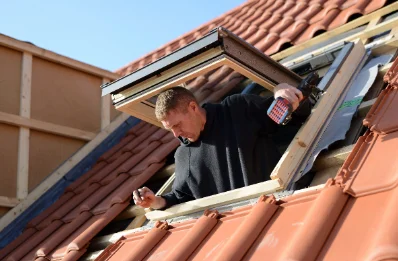 Pose de fenêtres de toit Velux à Bertrimoutier